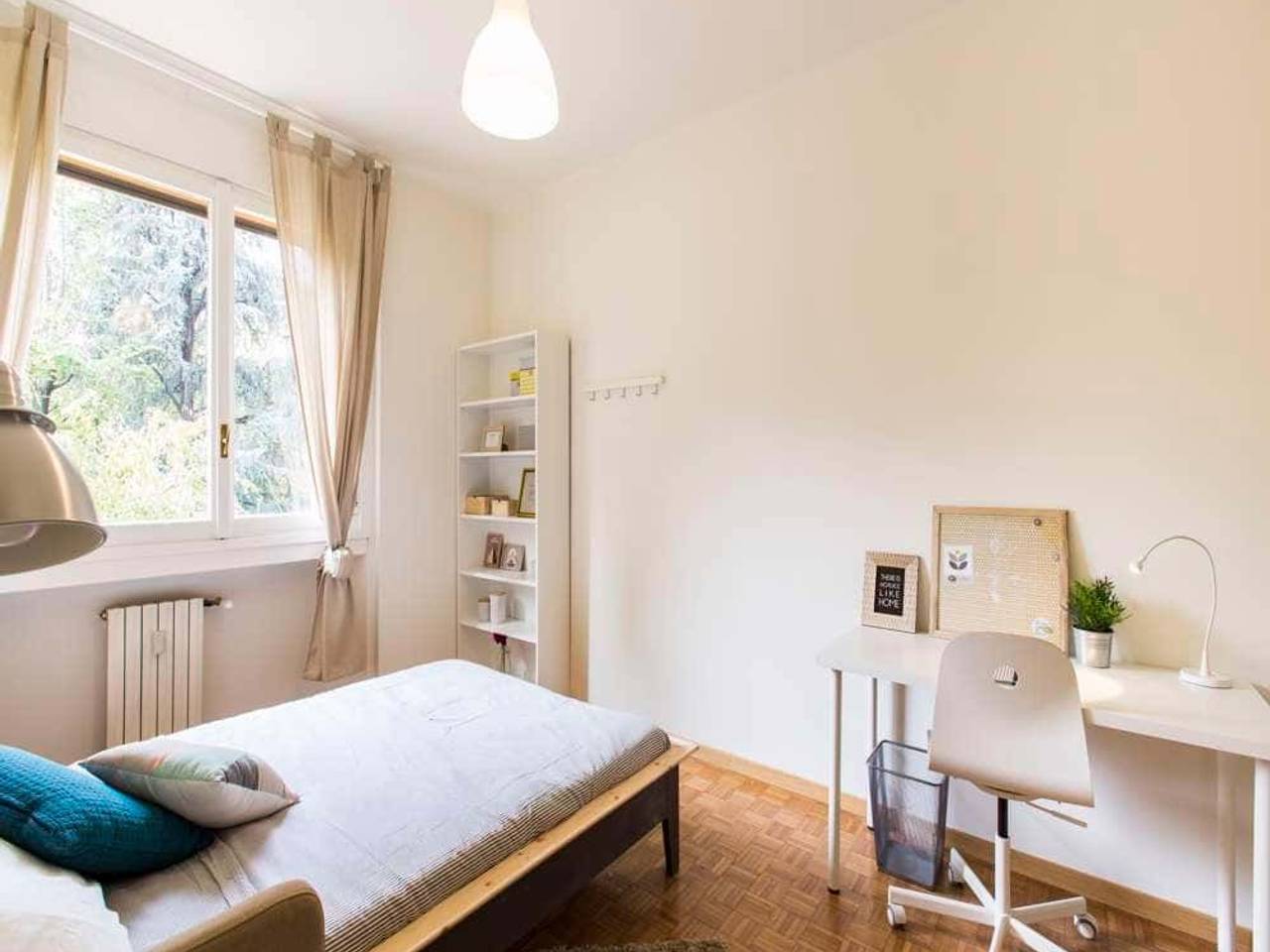 negozio in affitto a Milano in zona Lorenteggio