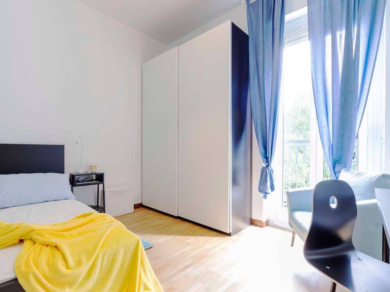 negozio in affitto a Milano in zona Lorenteggio