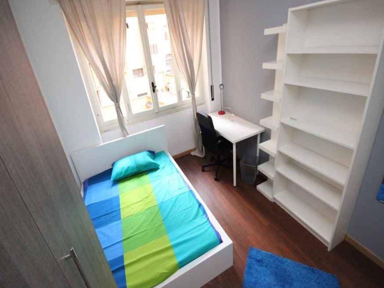 negozio in affitto a Milano in zona Isola