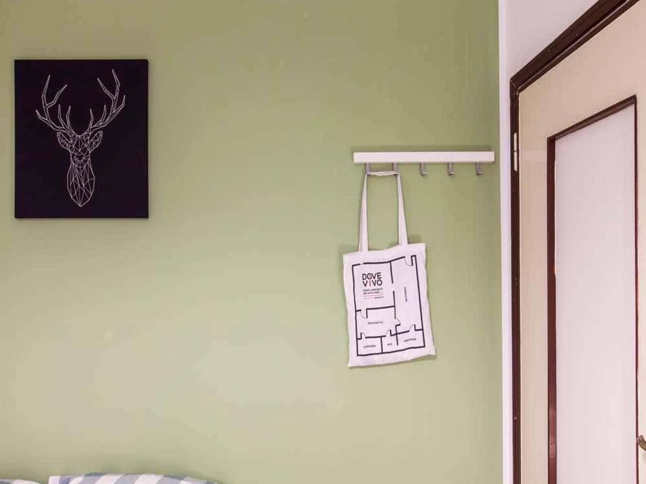 negozio in affitto a Milano in zona Lorenteggio