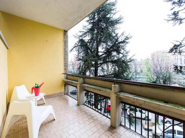 negozio in affitto a Milano in zona Lorenteggio