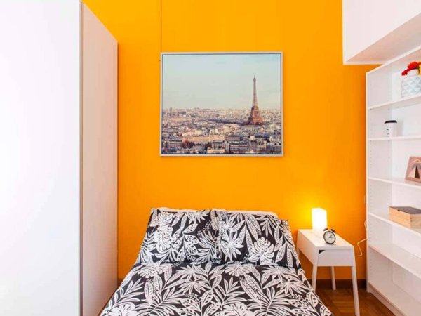 negozio in affitto a Milano in zona Bocconi