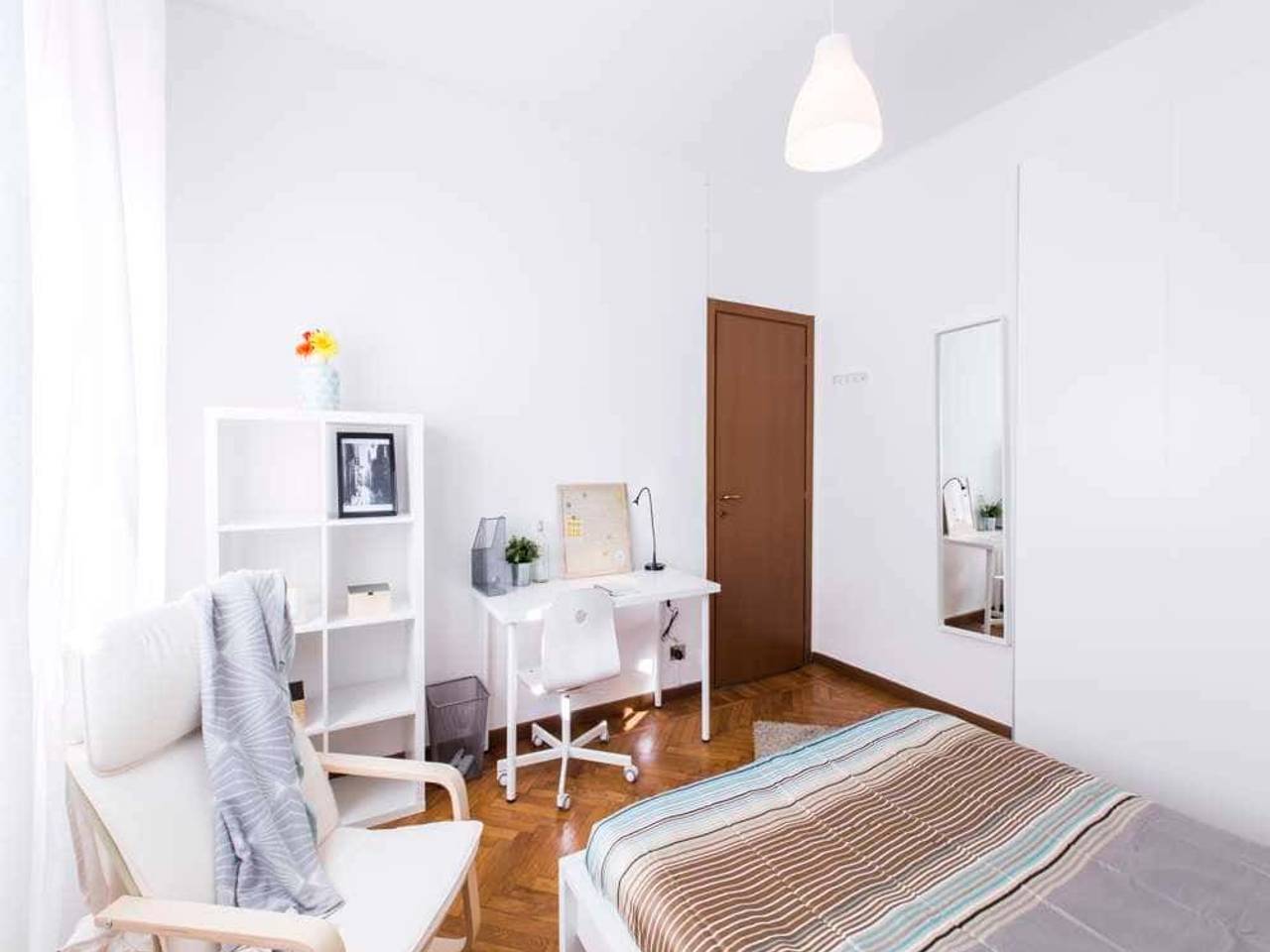 negozio in affitto a Milano in zona Lorenteggio