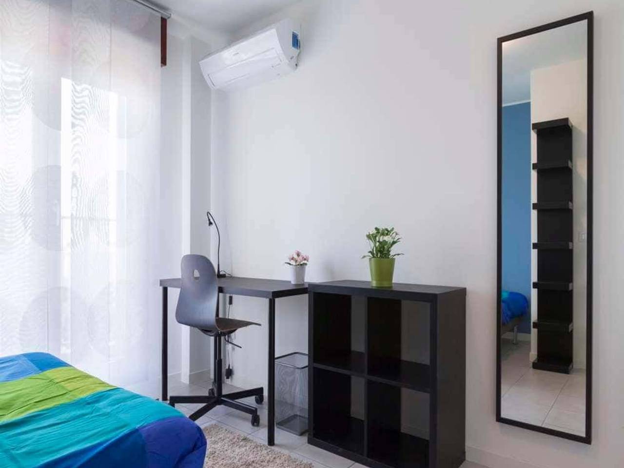 negozio in affitto a Milano in zona Lorenteggio