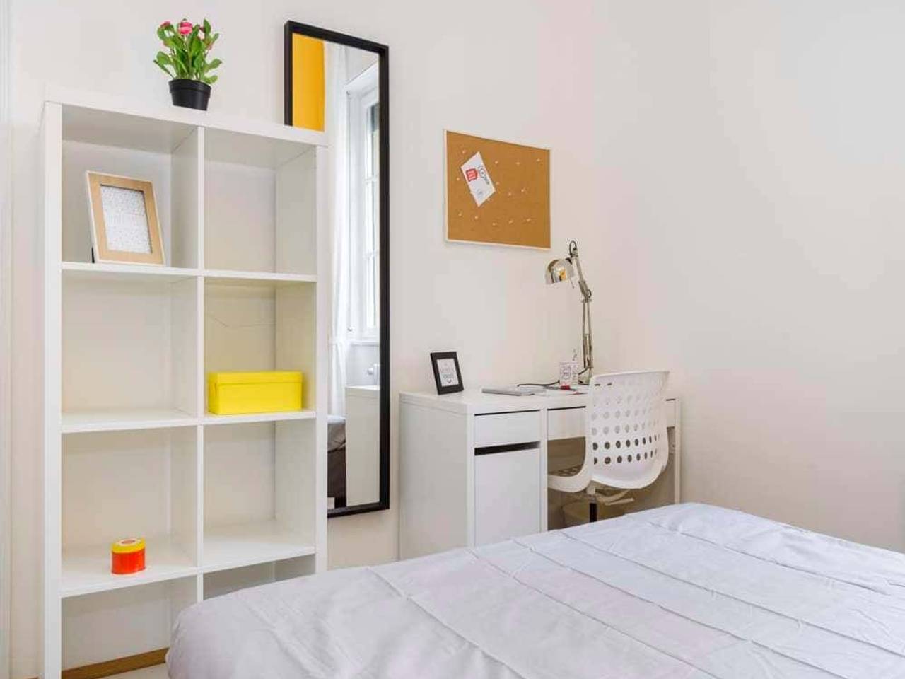 negozio in affitto a Milano in zona Isola