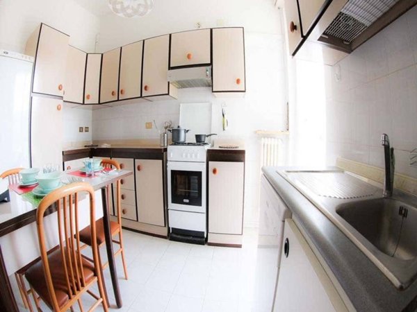 negozio in affitto a Milano in zona Lorenteggio