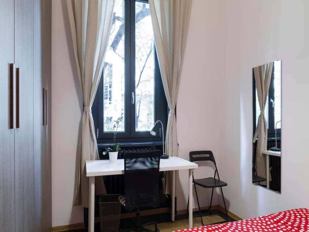 negozio in affitto a Milano in zona Città Studi