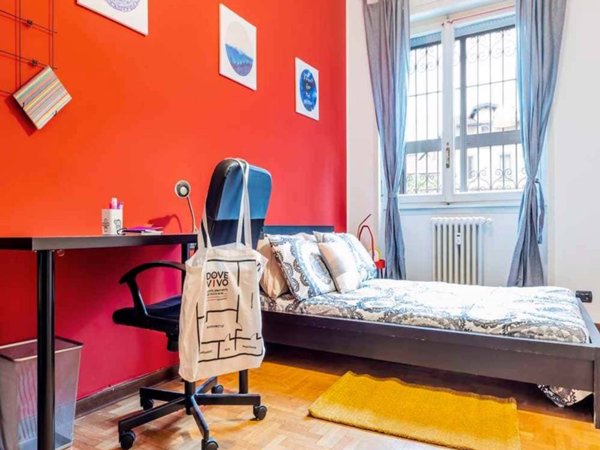 negozio in affitto a Milano in zona Porta Genova