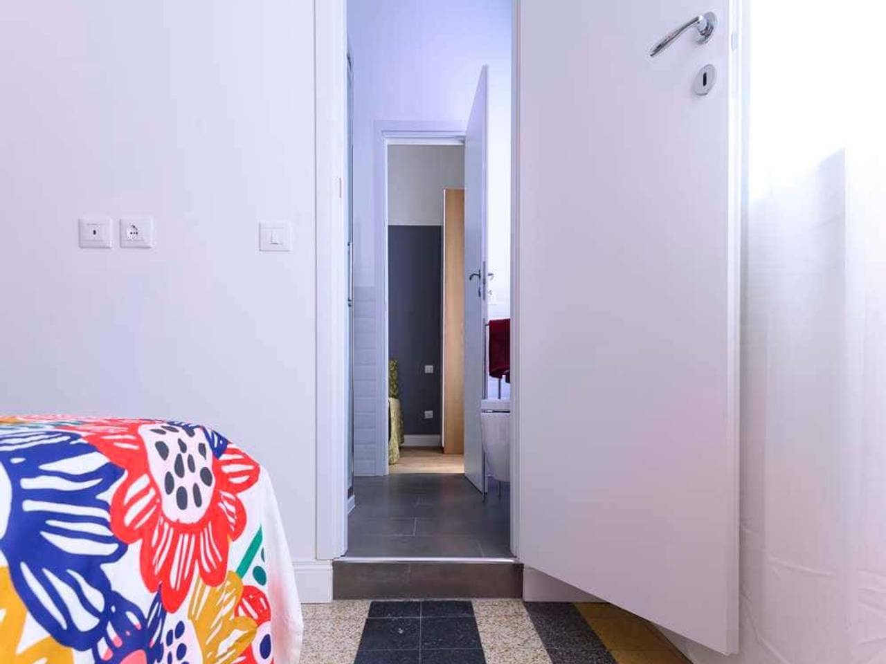 negozio in affitto a Milano in zona Isola