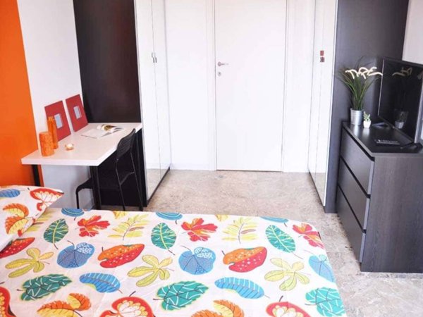 negozio in affitto a Milano in zona Forlanini