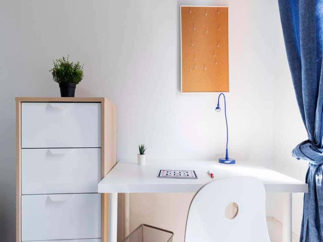 negozio in affitto a Milano in zona Lorenteggio