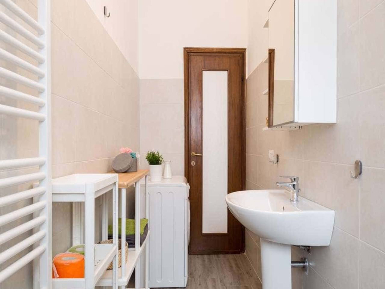 negozio in affitto a Milano in zona Lambrate