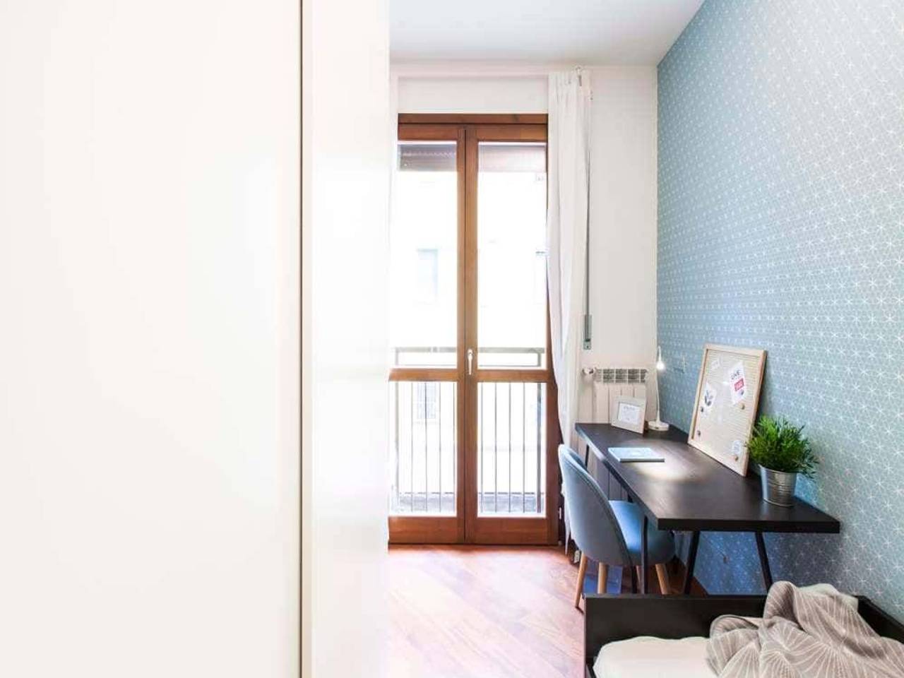 negozio in affitto a Milano in zona Piazzale Lodi