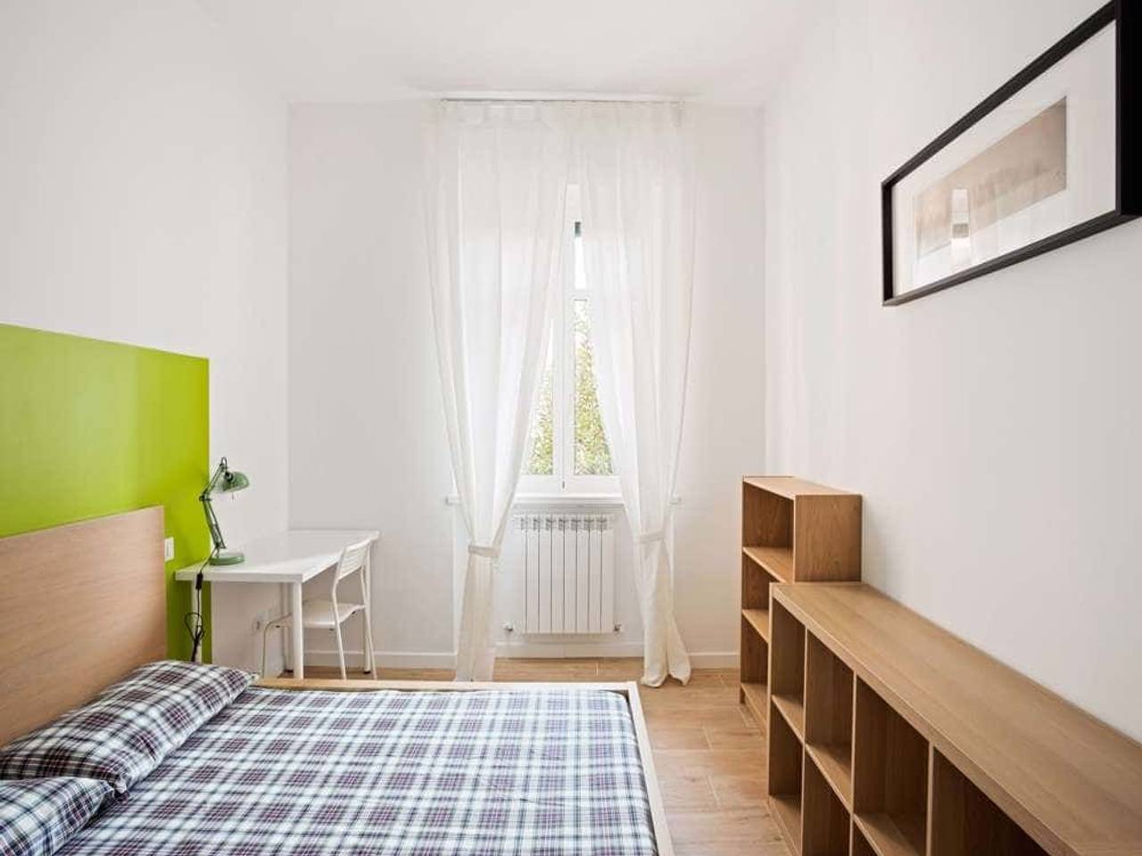 negozio in affitto a Milano in zona Lorenteggio