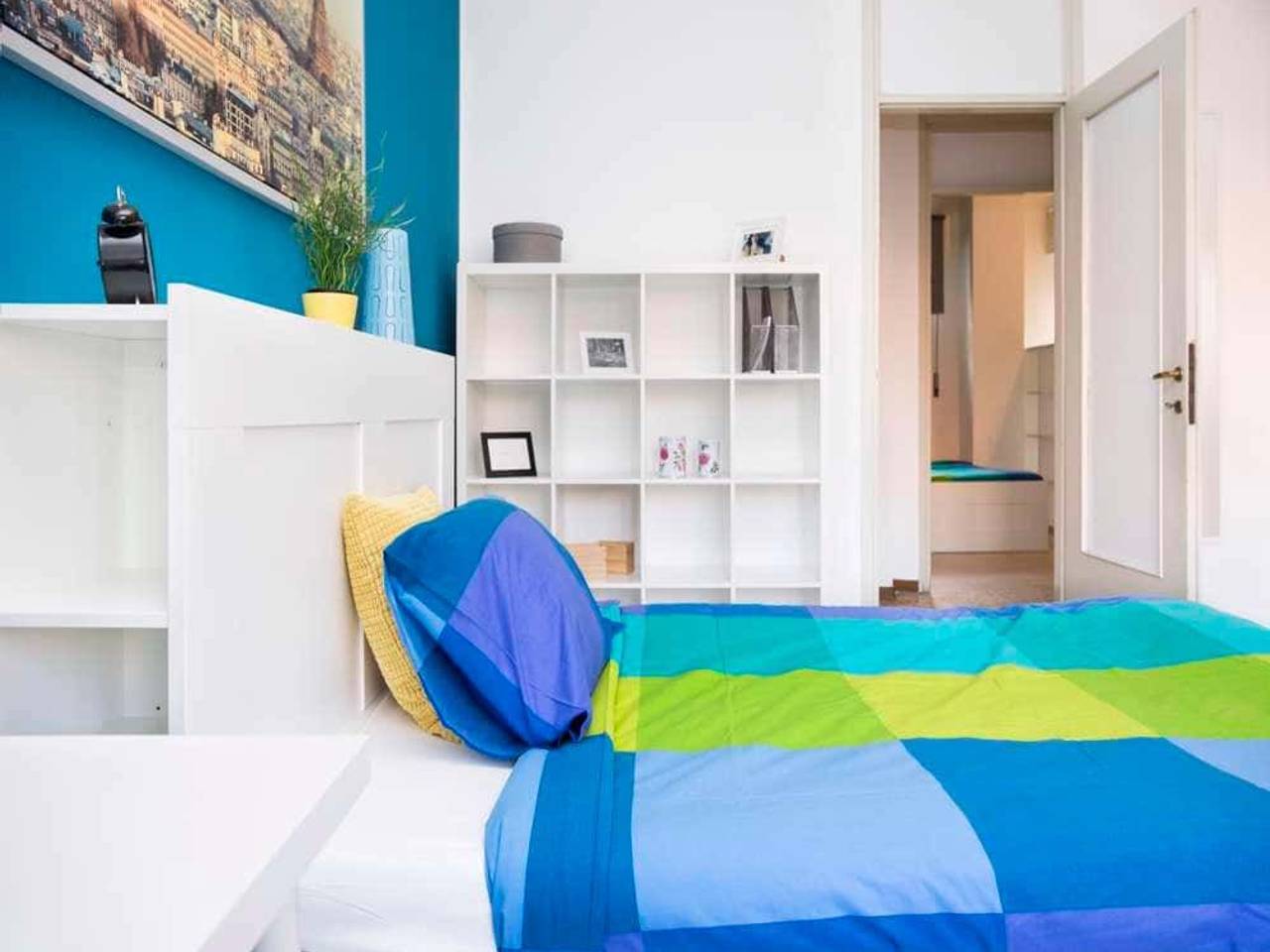 negozio in affitto a Milano in zona Affori