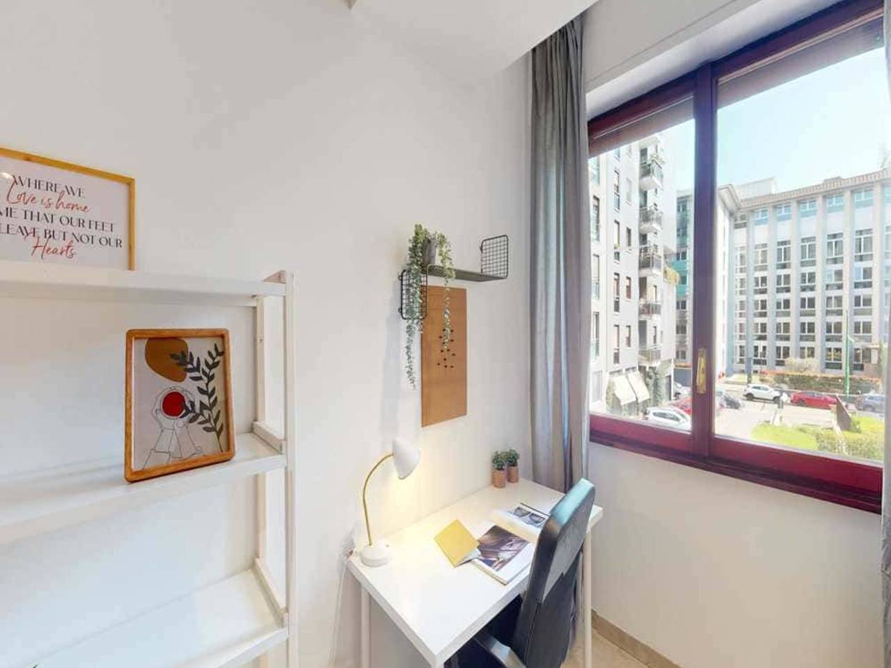 negozio in affitto a Milano in zona Isola