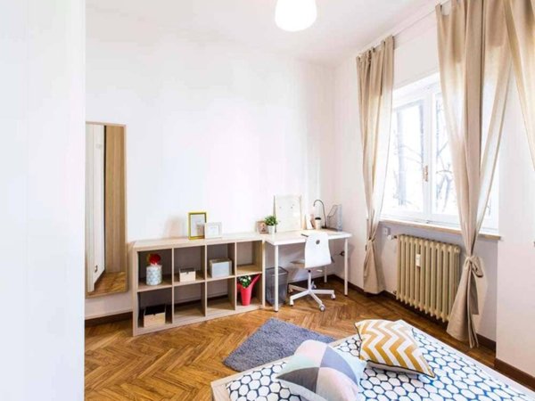 negozio in affitto a Milano in zona Lorenteggio