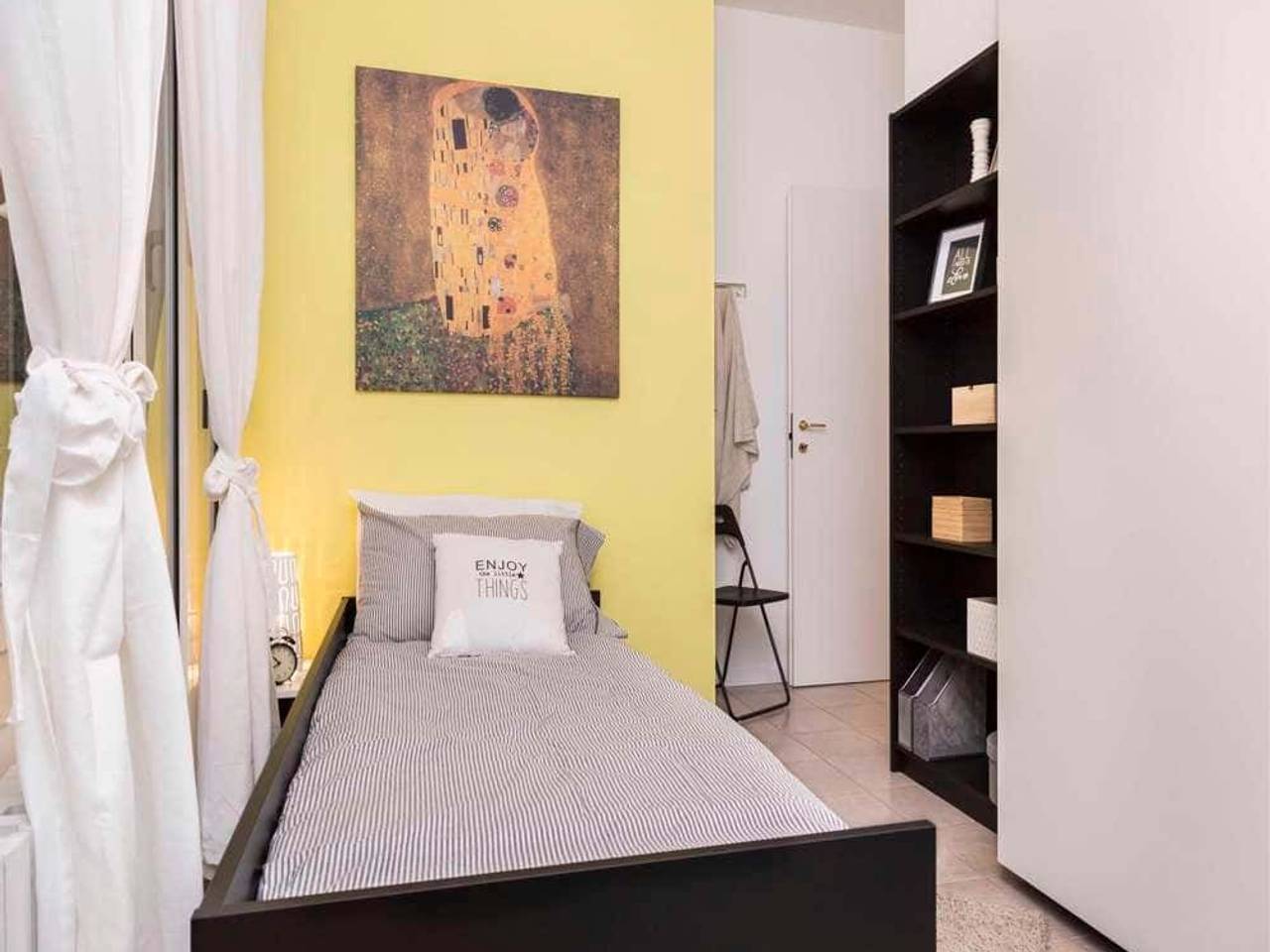 negozio in affitto a Milano in zona Centro Direzionale