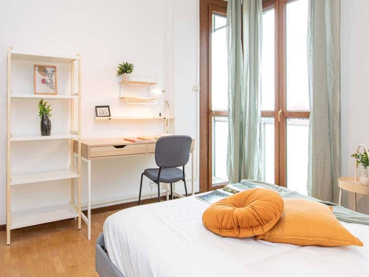 negozio in affitto a Milano in zona Isola