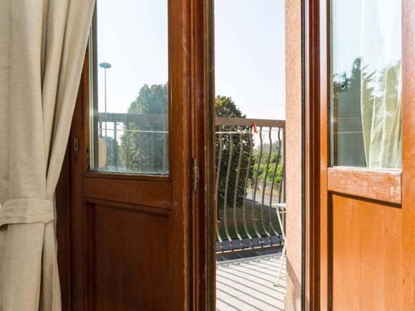 negozio in affitto a Milano in zona Forlanini