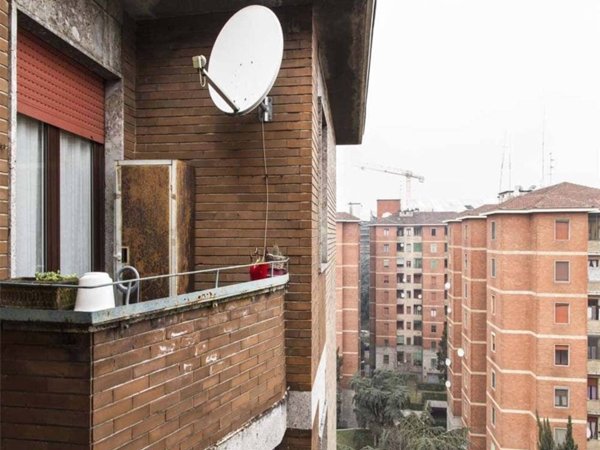 negozio in affitto a Milano in zona Lorenteggio