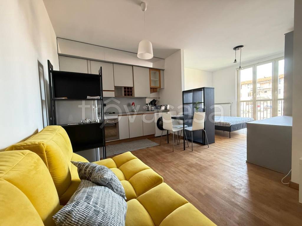 appartamento in affitto a Milano in zona Segnano