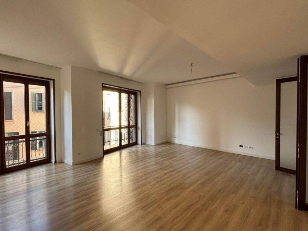 ufficio in affitto a Milano