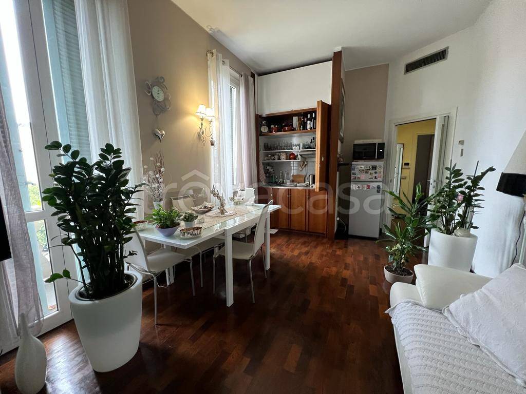 appartamento in affitto a Milano in zona Sempione
