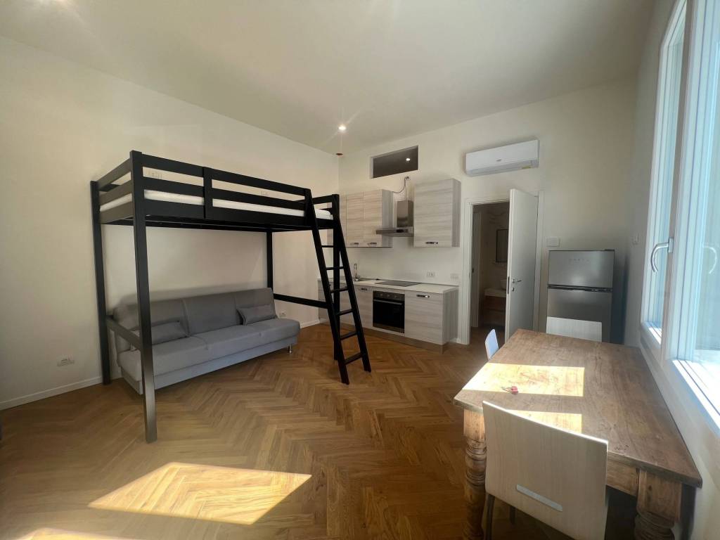 appartamento in affitto a Milano in zona Porta Vittoria