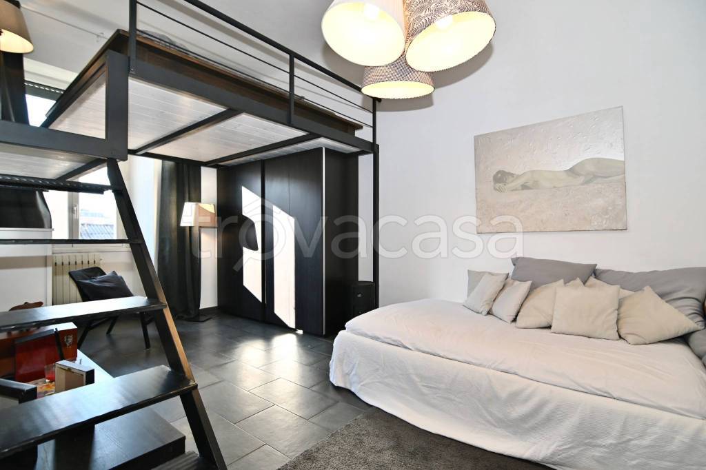 appartamento in affitto a Milano in zona Porta Nuova