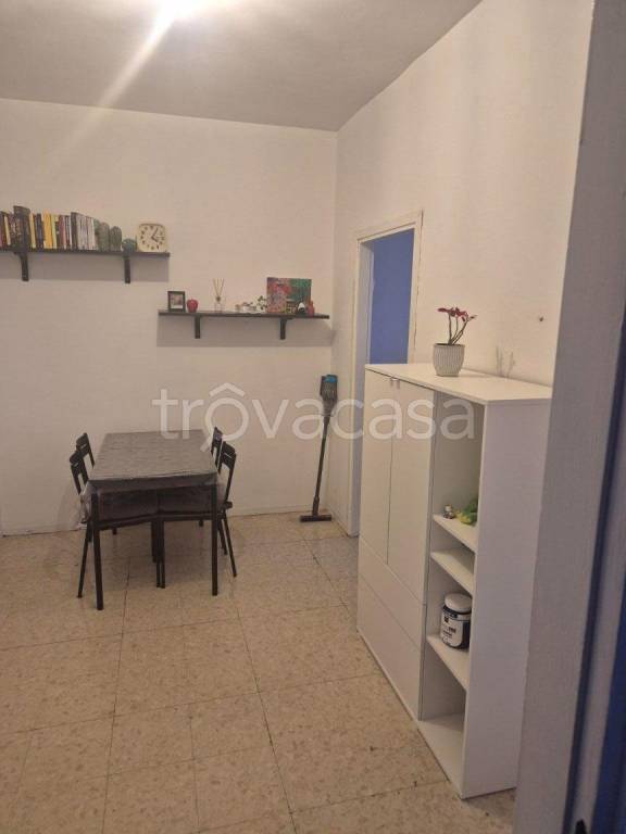 appartamento in affitto a Milano in zona Famagosta