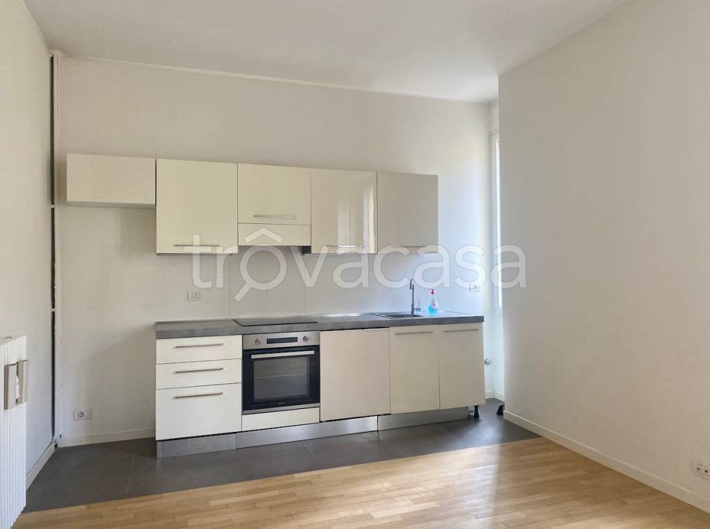 appartamento in affitto a Milano in zona Sempione
