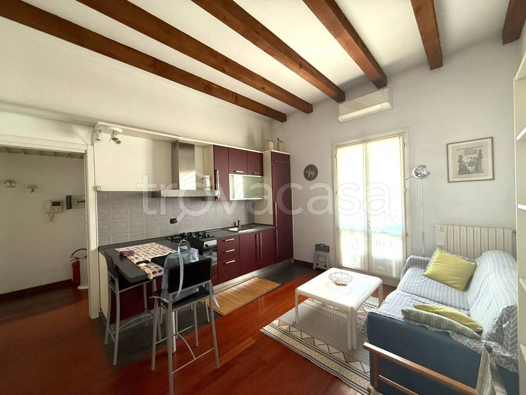 appartamento in affitto a Milano in zona Isola