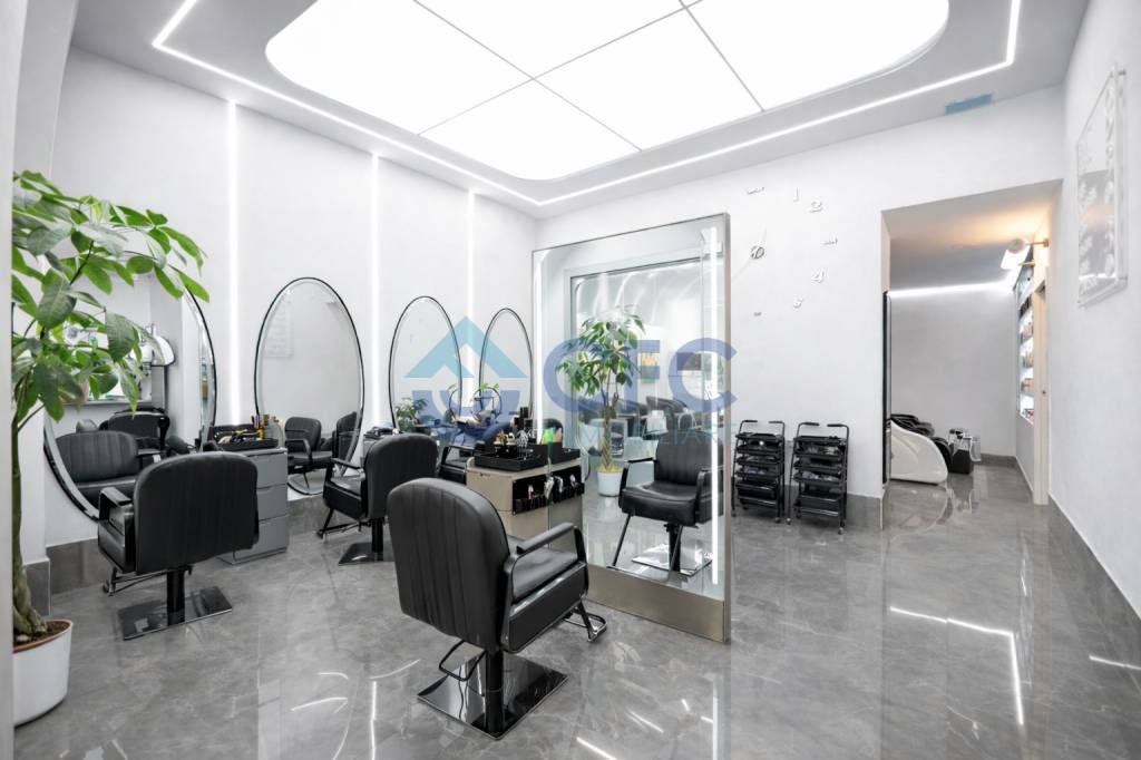 negozio in affitto a Milano