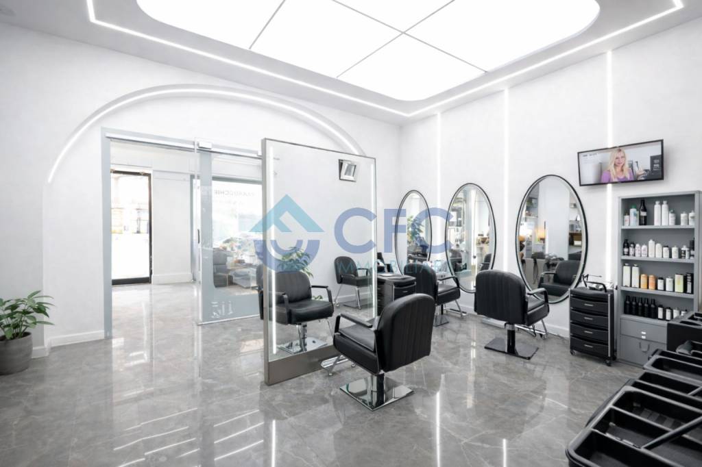 negozio in affitto a Milano
