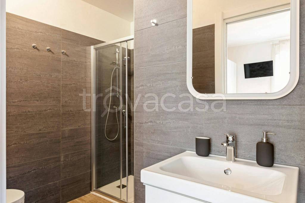 monolocale in affitto a Milano in zona Guastalla