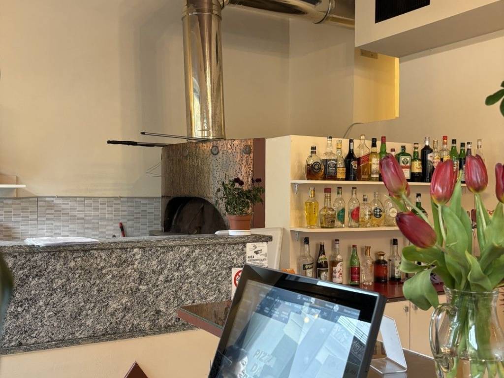negozio in affitto a Milano in zona Maggiolina