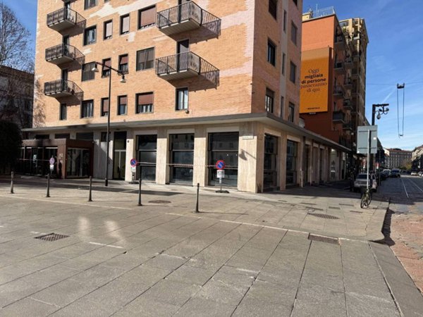 negozio in affitto a Milano in zona Porta Nuova