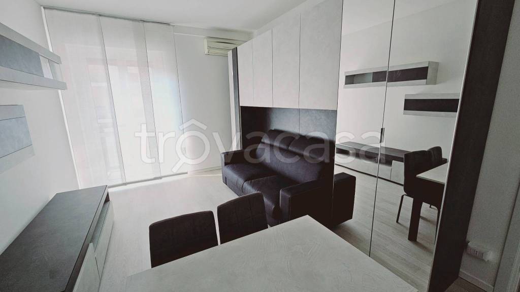 appartamento in affitto a Milano in zona Greco