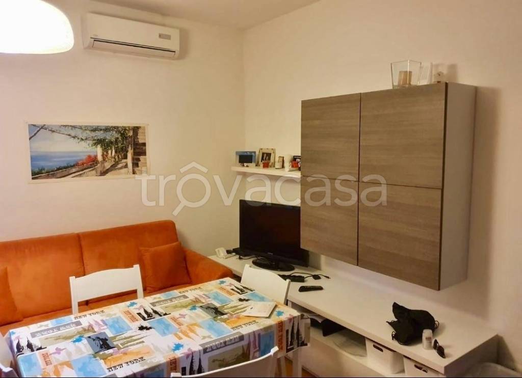 appartamento in affitto a Milano in zona Vigentino