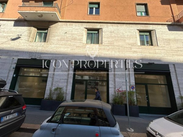 negozio in affitto a Milano in zona Porta Nuova