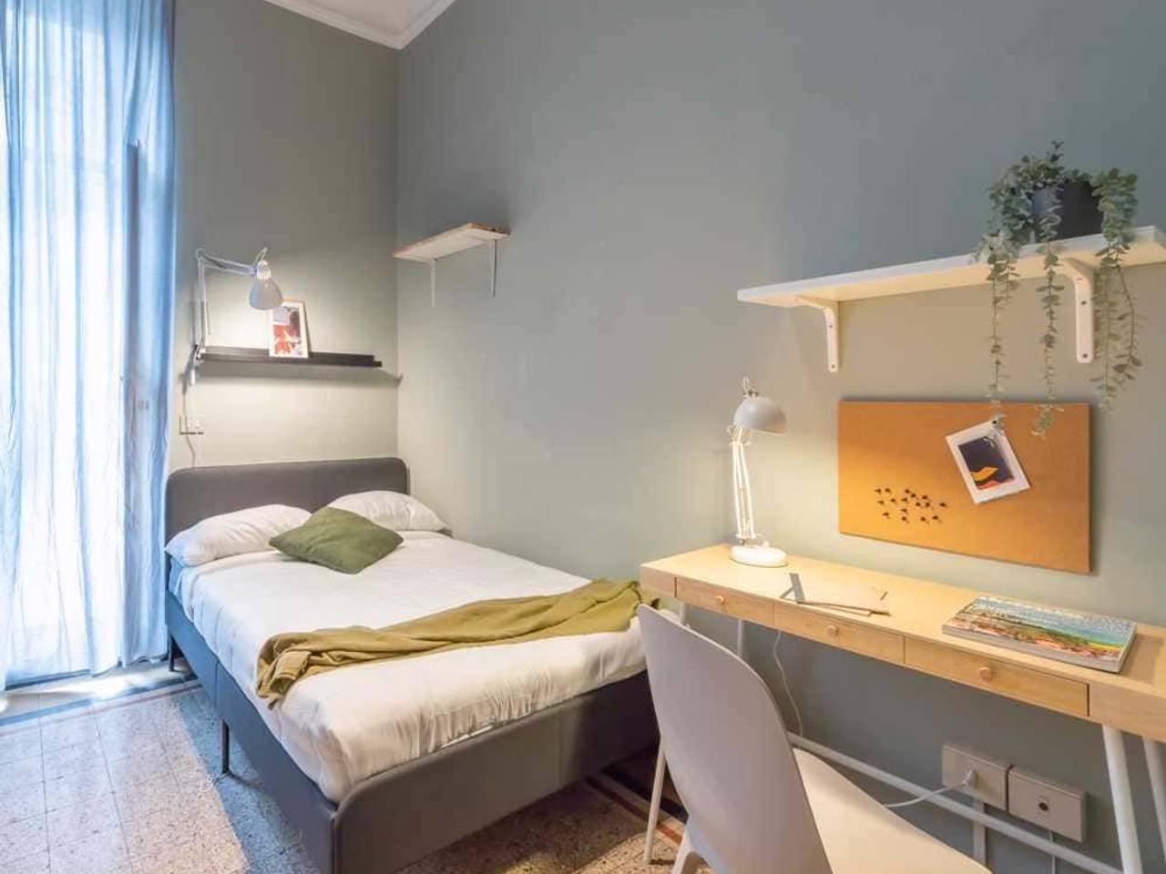 negozio in affitto a Milano in zona Isola