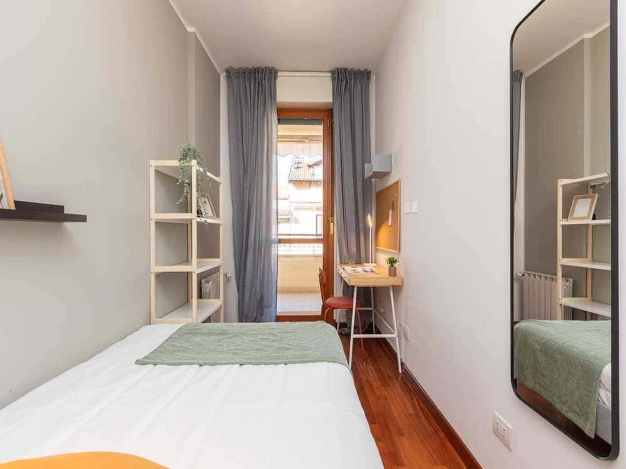 negozio in affitto a Milano in zona Forlanini