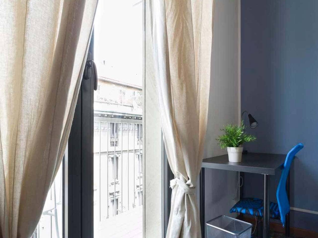 negozio in affitto a Milano in zona Isola