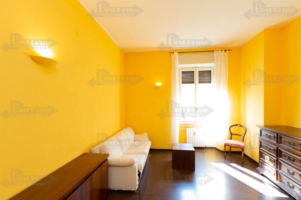 negozio in affitto a Milano in zona Lambrate