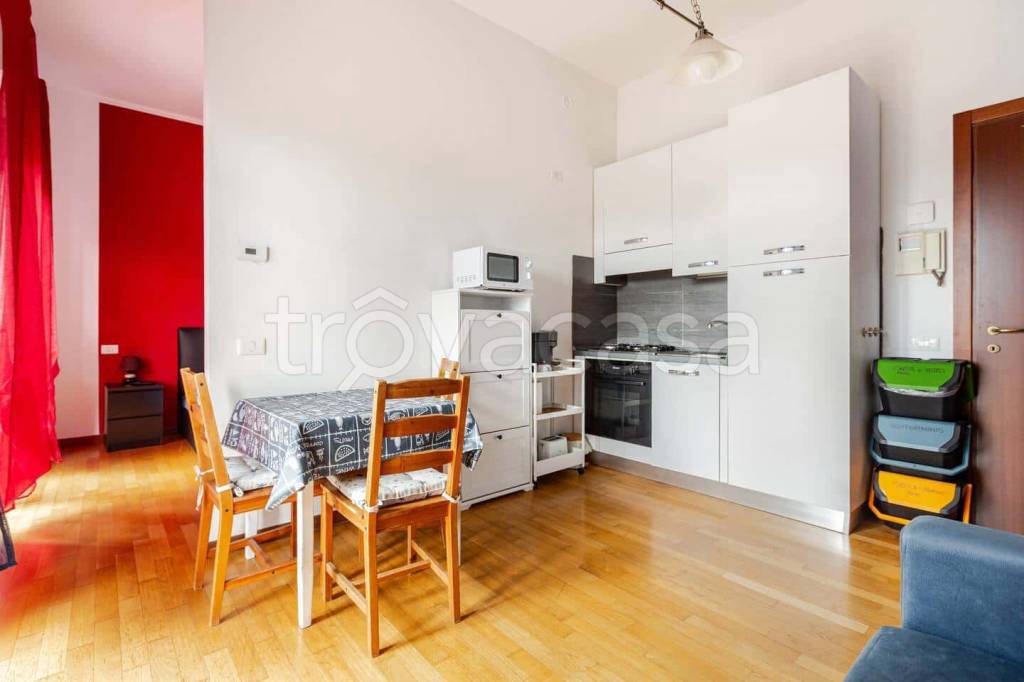 appartamento in affitto a Milano in zona Vigentino