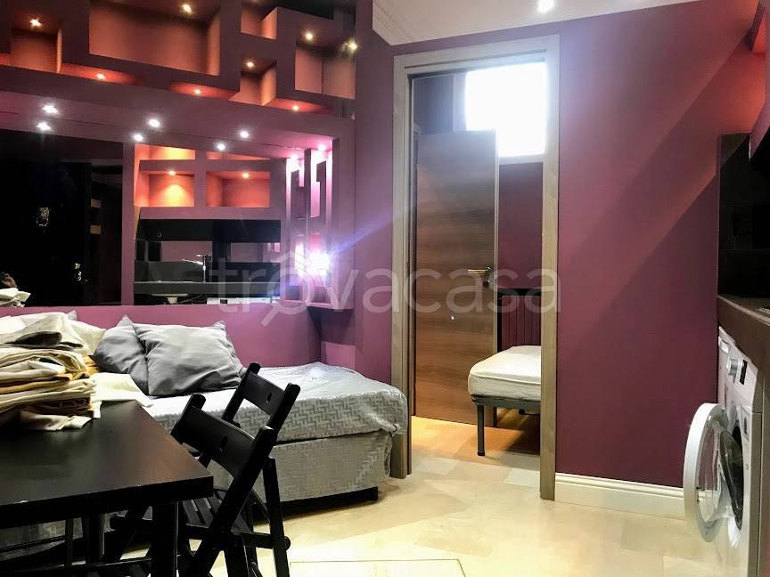 appartamento in affitto a Milano in zona Lorenteggio