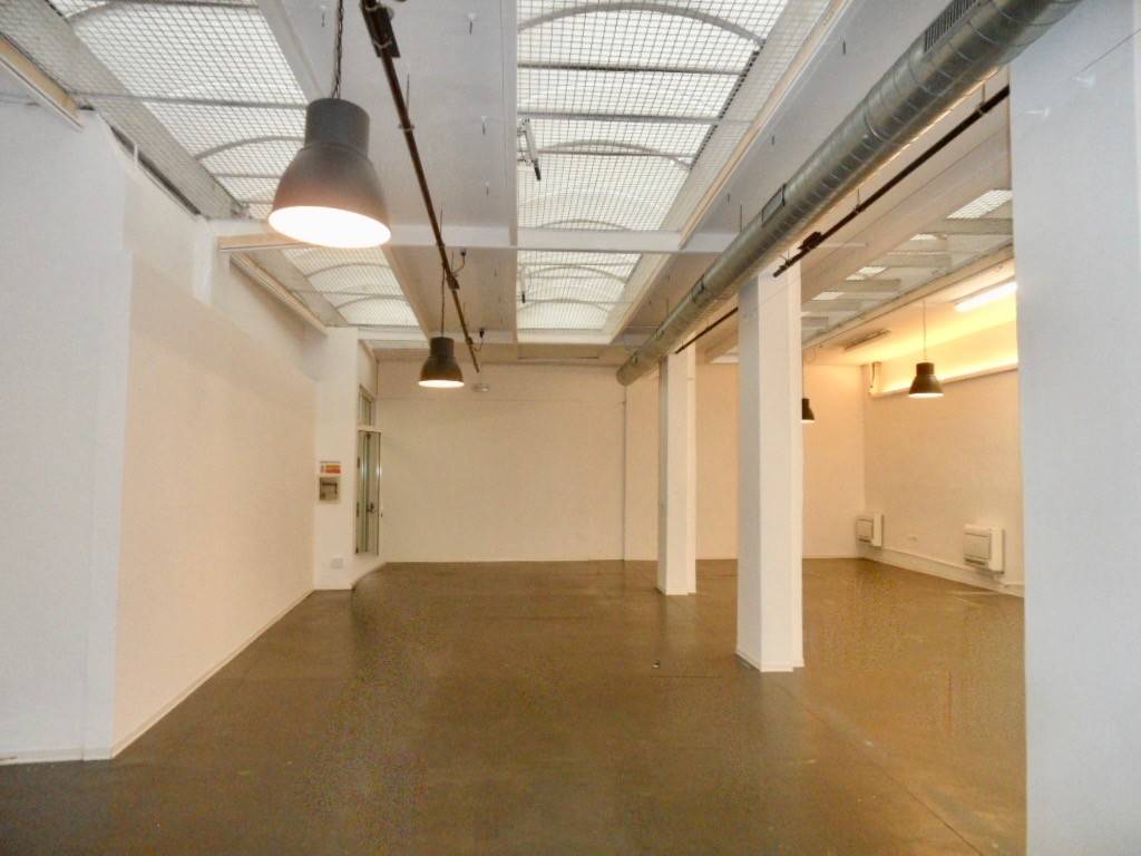 negozio in affitto a Milano in zona Solari