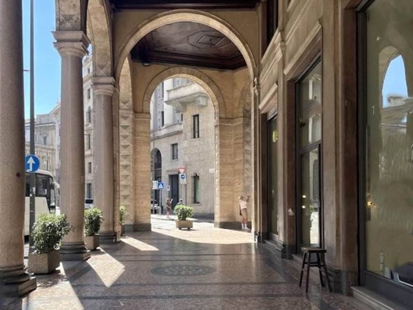negozio in affitto a Milano