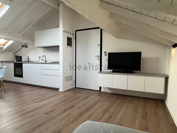 appartamento in affitto a Milano in zona Piazzale Lodi